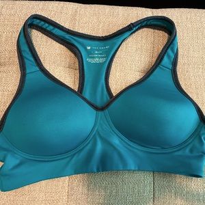Tekgear sports bra, only worn once. No clips, elastic band, built in cups.